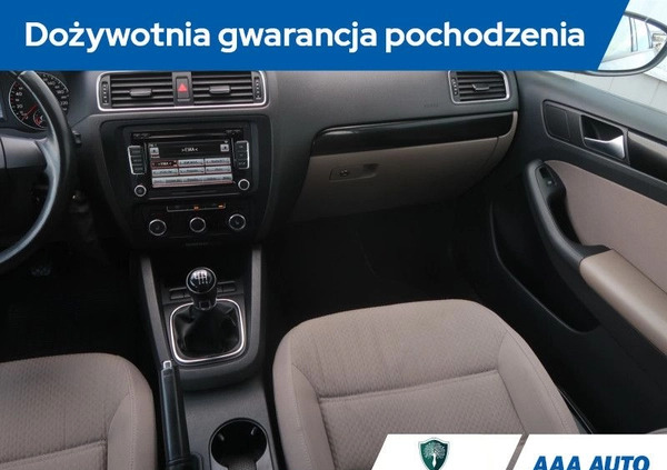 Volkswagen Jetta cena 36000 przebieg: 98237, rok produkcji 2012 z Bojanowo małe 121